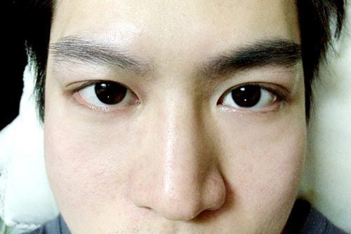 แว๊กซ์ทาคิ้วเข้ม