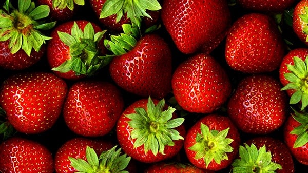 43 สรรพคุณและประโยชน์ของสตรอเบอร์รี่ ! (Strawberry)