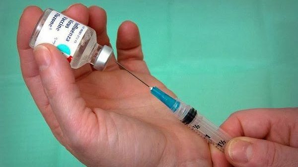 การฉีดวัคซีนไข้หวัดใหญ่
